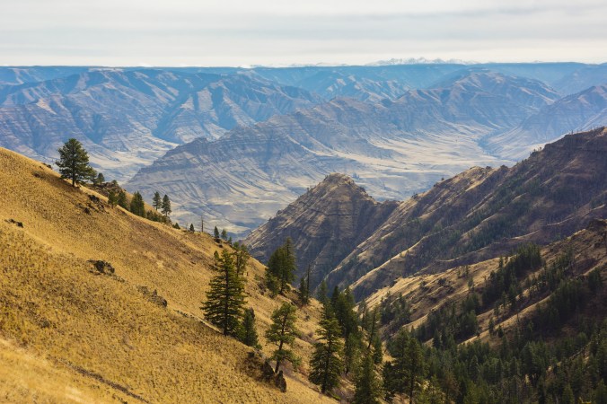 7-devils-and-imnahacanyon-from-spain-saddle